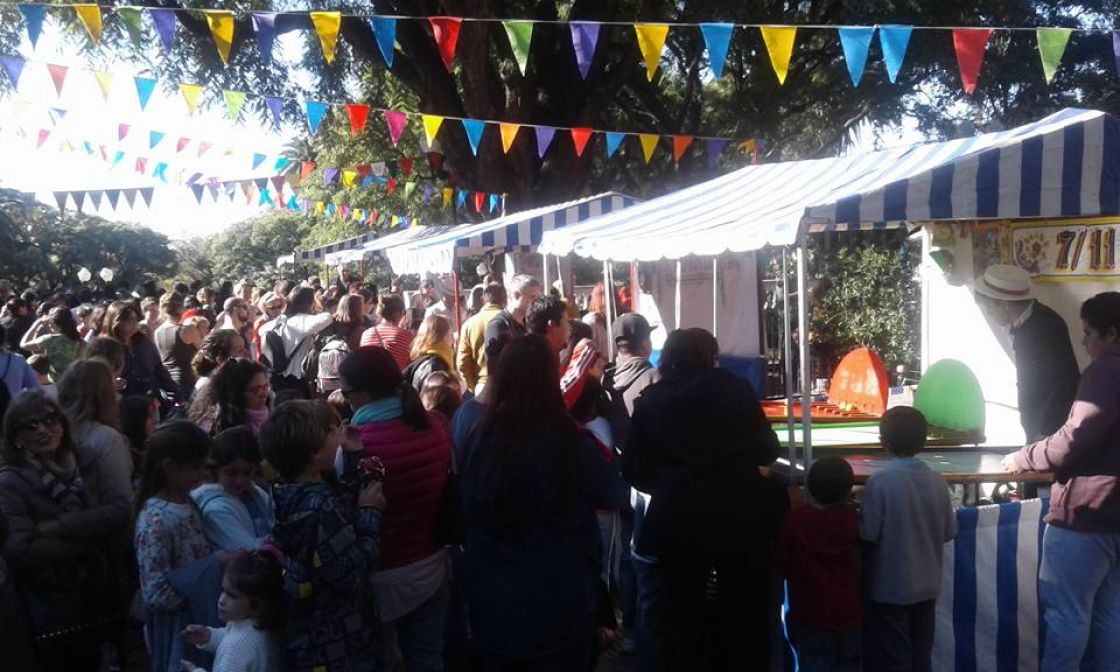 LLEGA LA KERMESSE A BECCAR